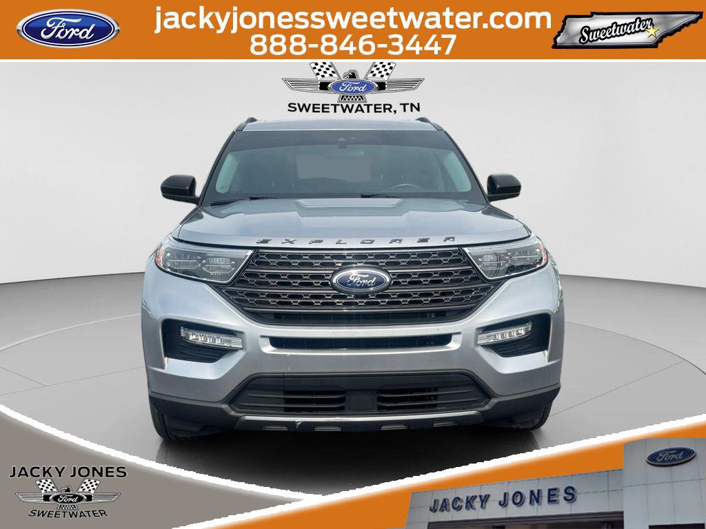 Certified 2023 Ford Explorer XLT w/ Equipment Group 202A RWD image 8