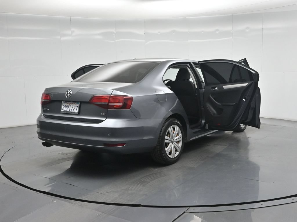 Used 2017 Volkswagen Jetta S FWD image 5