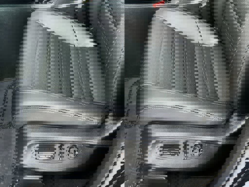 Used 2025 Honda CR-V EX-L image 30