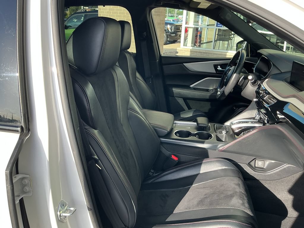 Used 2023 Acura MDX A-Spec AWD/4WD image 19