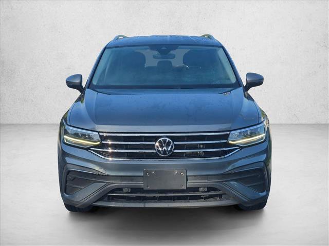 Used 2022 Volkswagen Tiguan SE FWD image 2