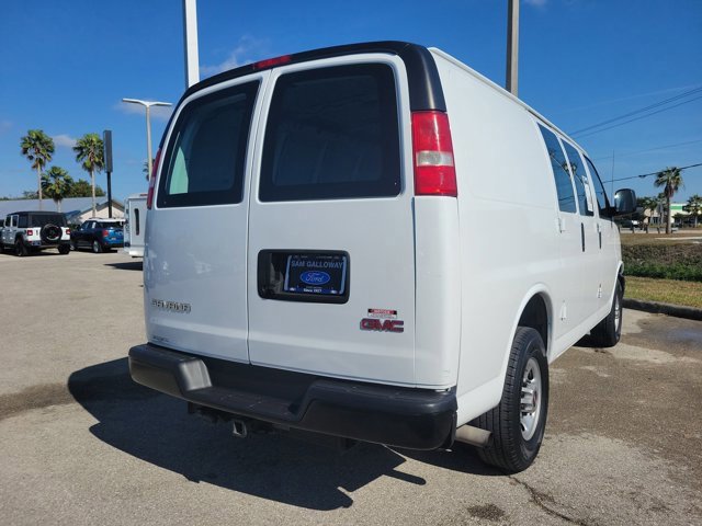 Used 2021 GMC Savana 2500 w/ Driver Convenience Package image 4