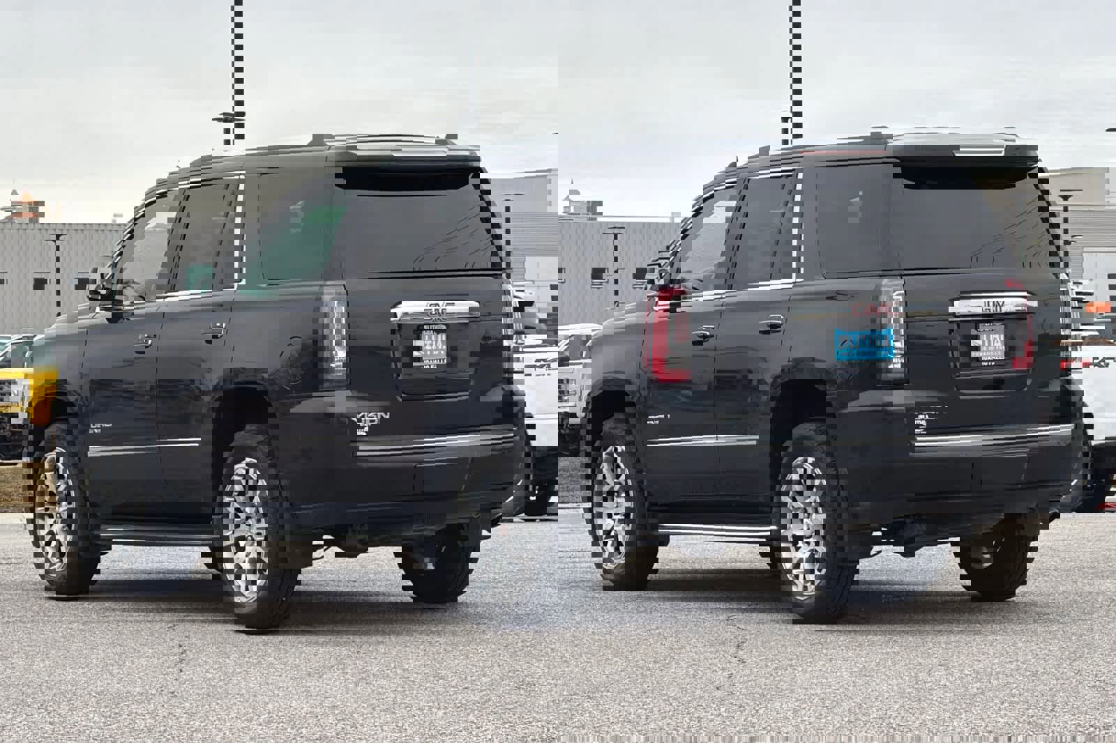 Used 2020 GMC Yukon Denali image 3