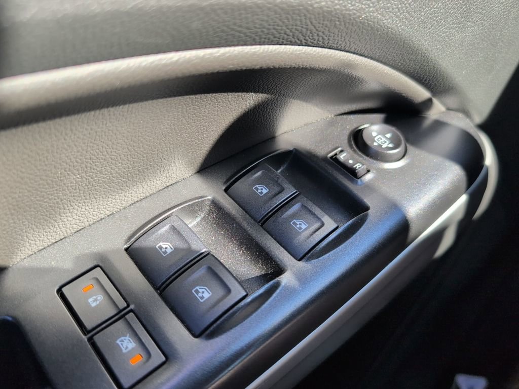 Used 2022 Chevrolet Colorado LT w/ LT Convenience Package image 24