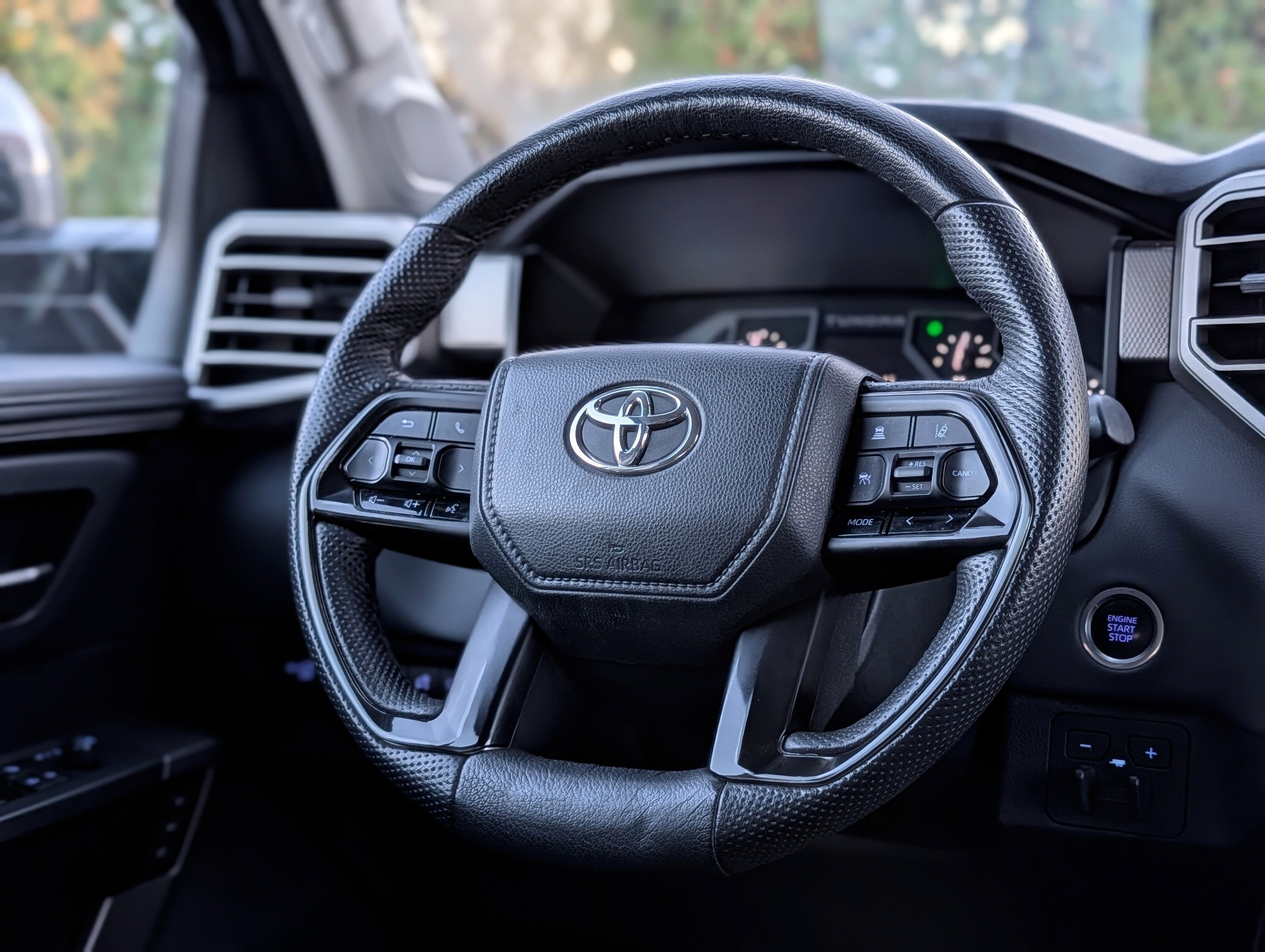 Used 2023 Toyota Tundra Limited image 15