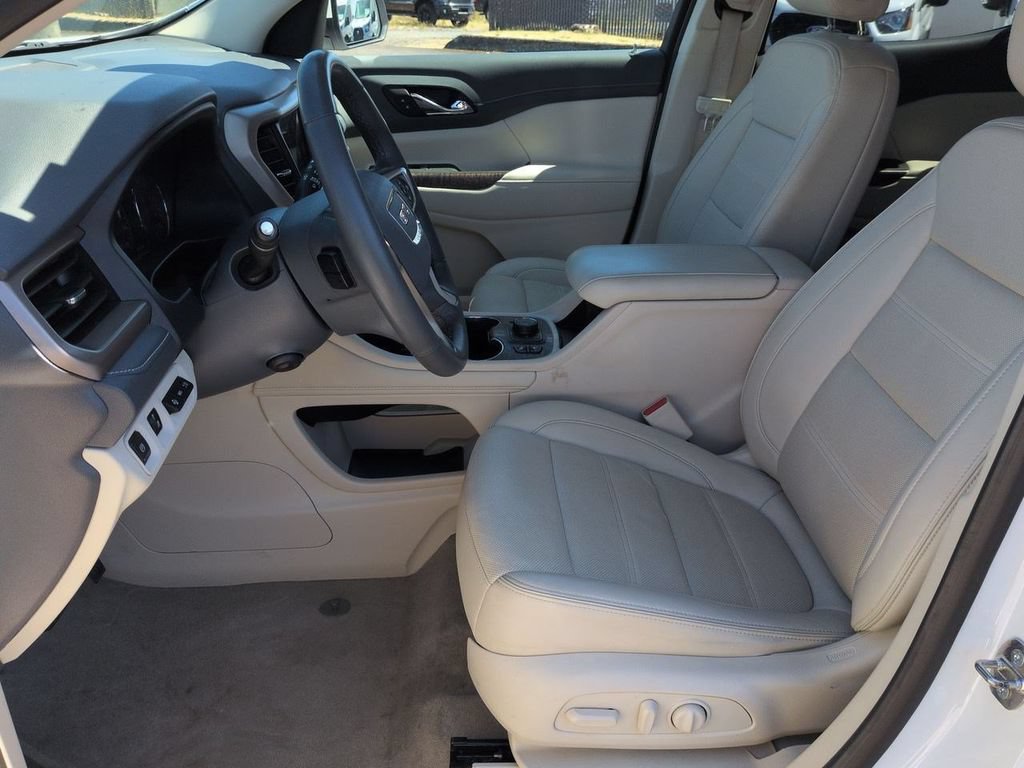 Used 2023 GMC Acadia Denali AWD/4WD image 13