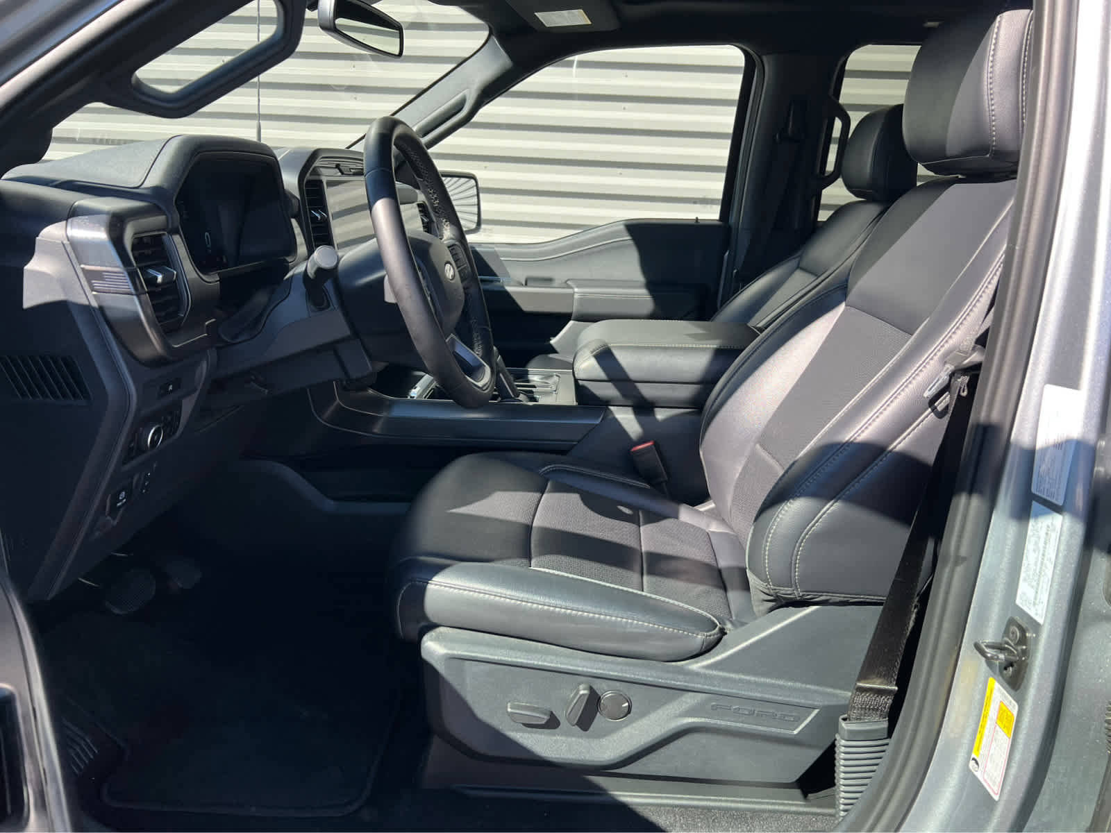 Certified 2025 Ford F150 Lariat image 29