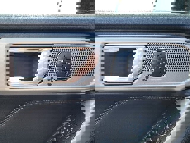 Certified 2022 Ford Explorer Limited w/ Equipment Group 301A image 24