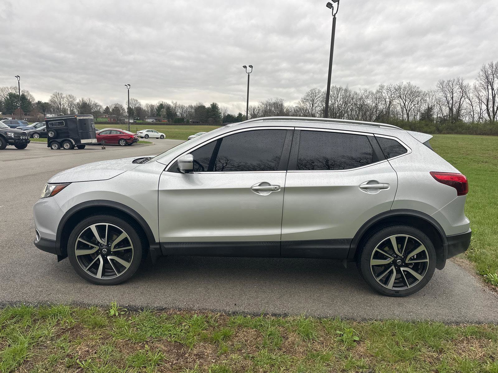 Used 2019 Nissan Rogue Sport SL w/ Premium Package image 6