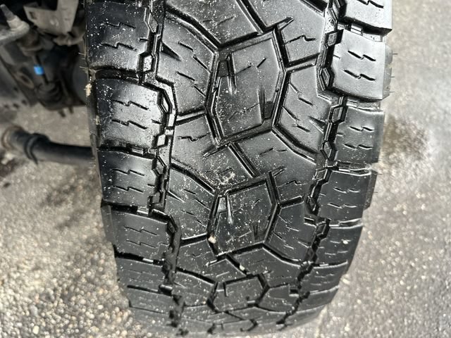 Certified 2024 Ford F250 Platinum w/ Tremor Off-Road Package AWD/4WD image 11