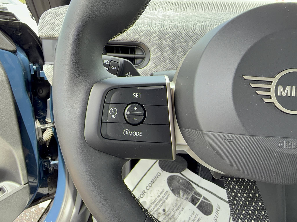 Used 2025 MINI Cooper S FWD image 24