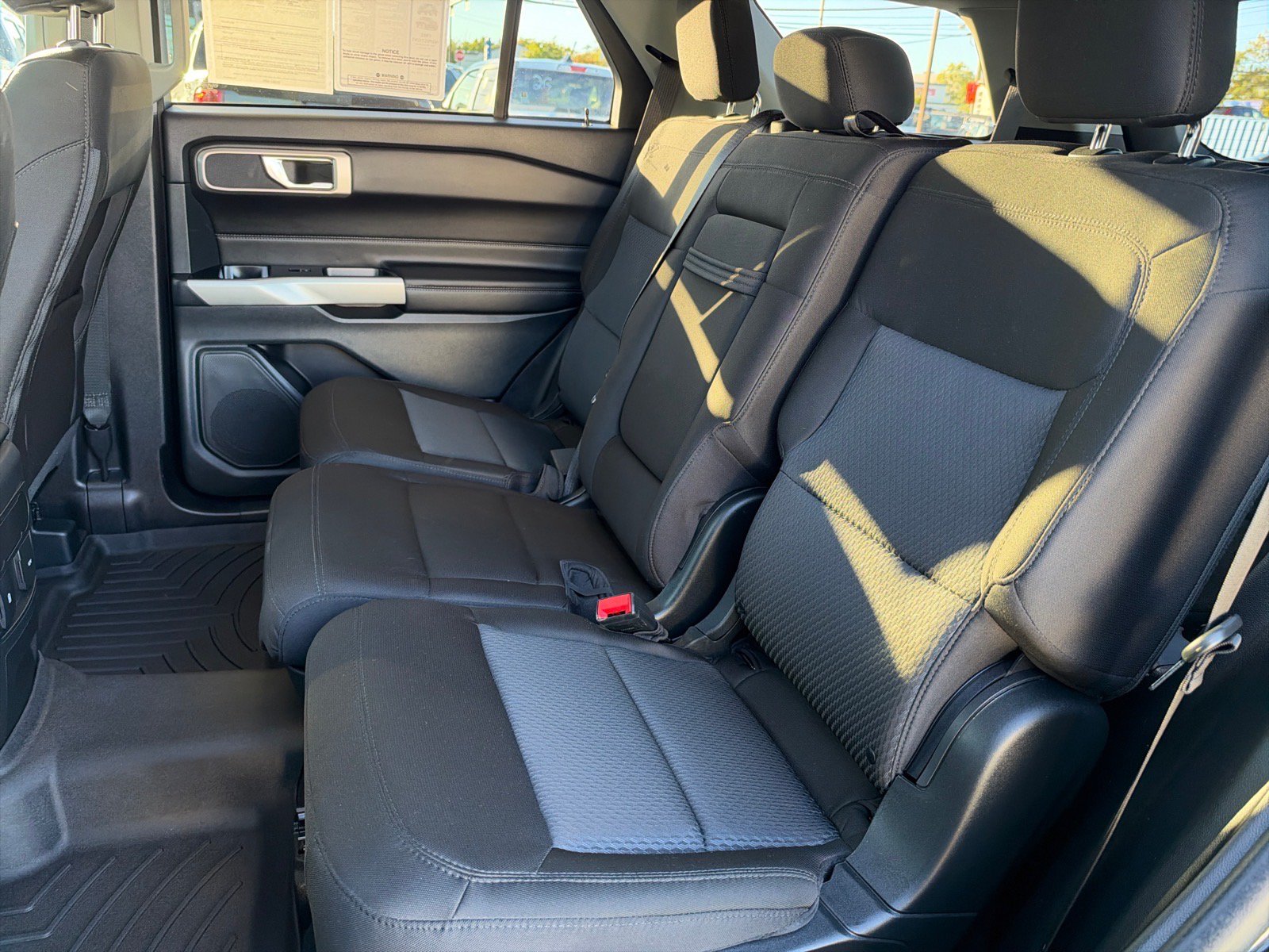 Certified 2023 Ford Explorer XLT AWD/4WD image 9