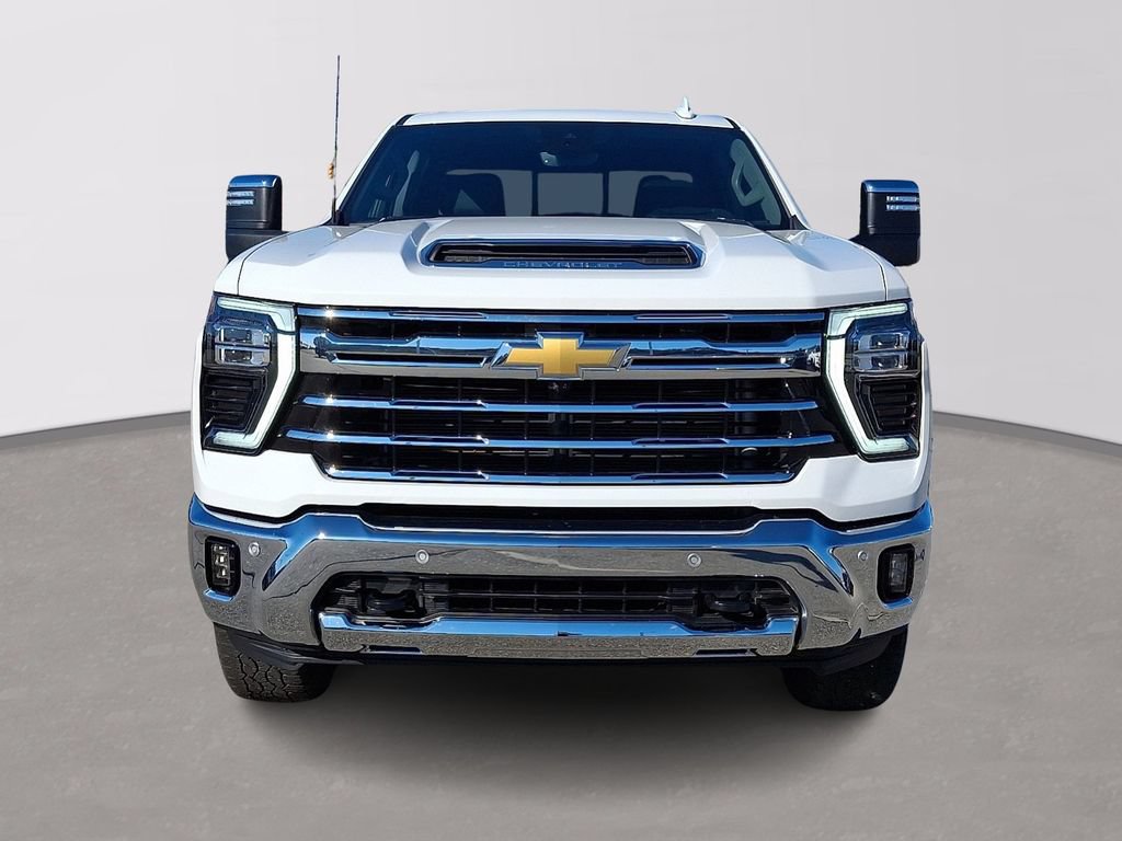 Used 2025 Chevrolet Silverado 2500 LTZ w/ LTZ Premium Package AWD/4WD image 2