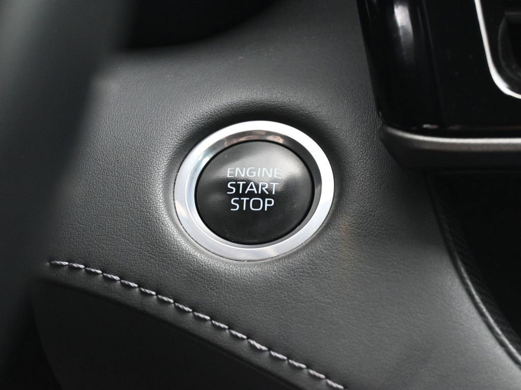 Used 2024 Toyota Highlander LE image 47