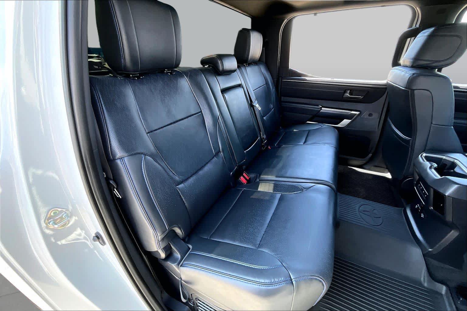 Used 2026 Toyota Tundra Platinum w/ TRD Off-Road Package AWD/4WD image 32