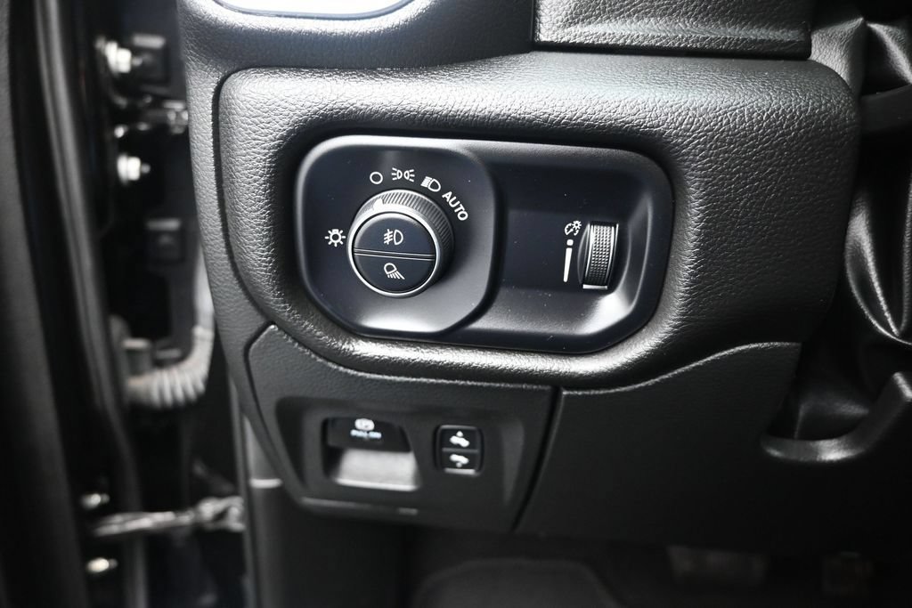 Used 2024 RAM 1500 Big Horn RWD image 12