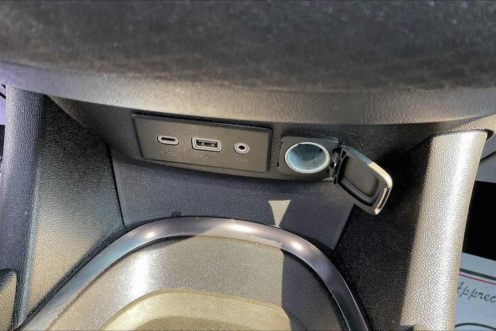 Used 2024 Chevrolet Malibu LT FWD image 32