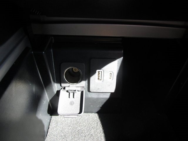 Certified 2022 Ford Explorer Limited w/ Equipment Group 301A image 45