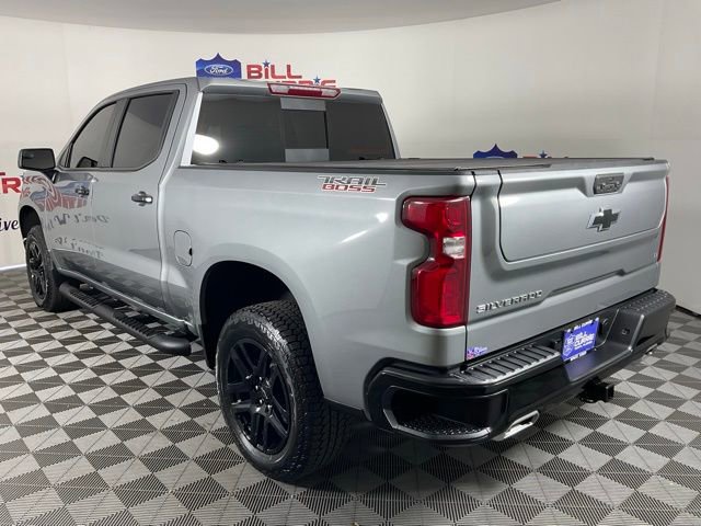 Used 2025 Chevrolet Silverado 1500 LT Trail Boss w/ Convenience Package II image 3