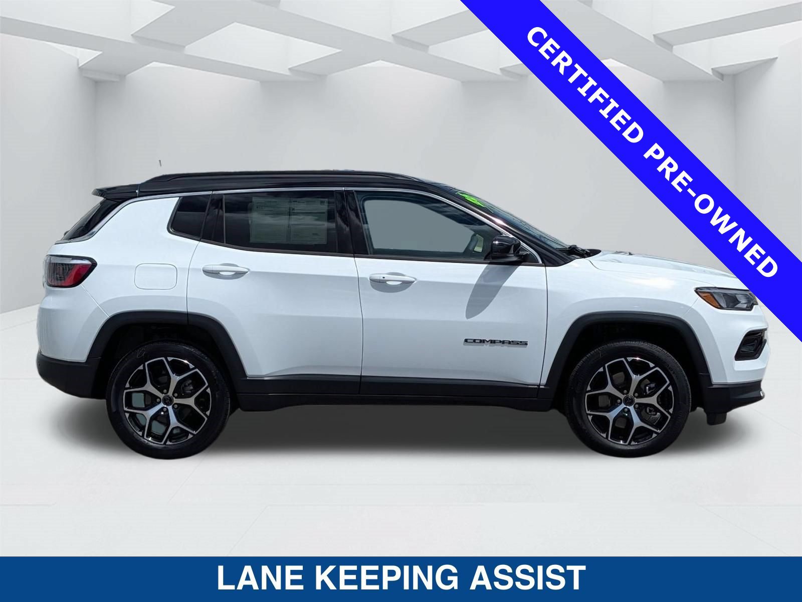 Used 2026 Jeep Compass Limited AWD/4WD image 4