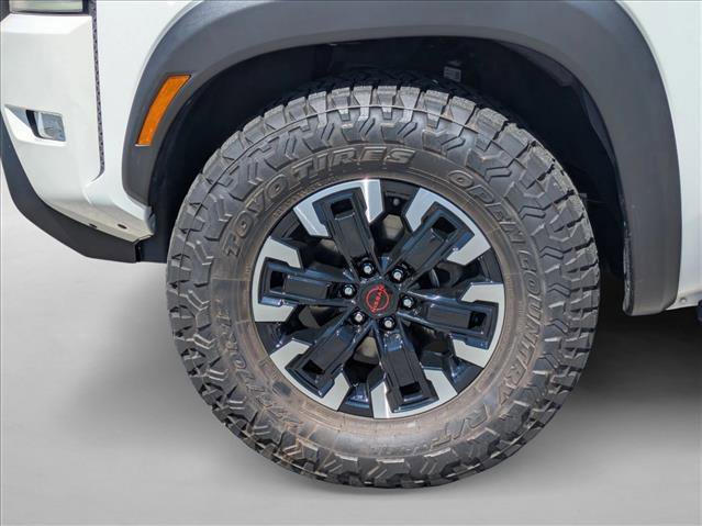 Used 2022 Nissan Frontier PRO-4X w/ Technology Package image 21