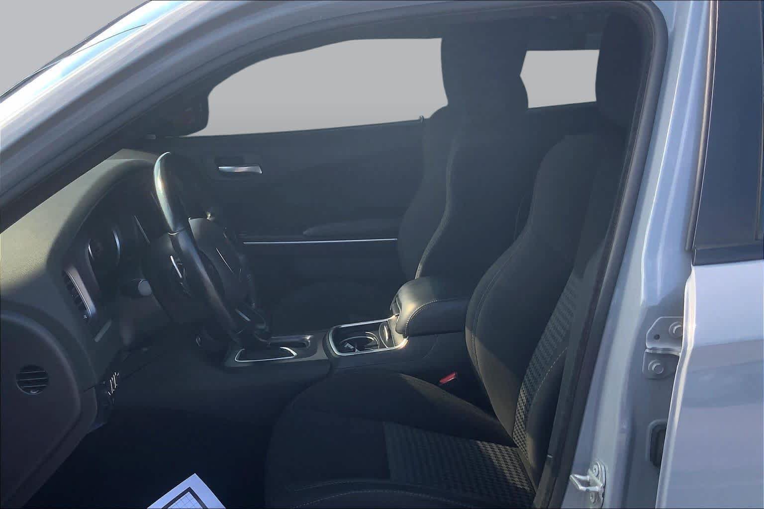 Used 2021 Dodge Charger R/T RWD image 8