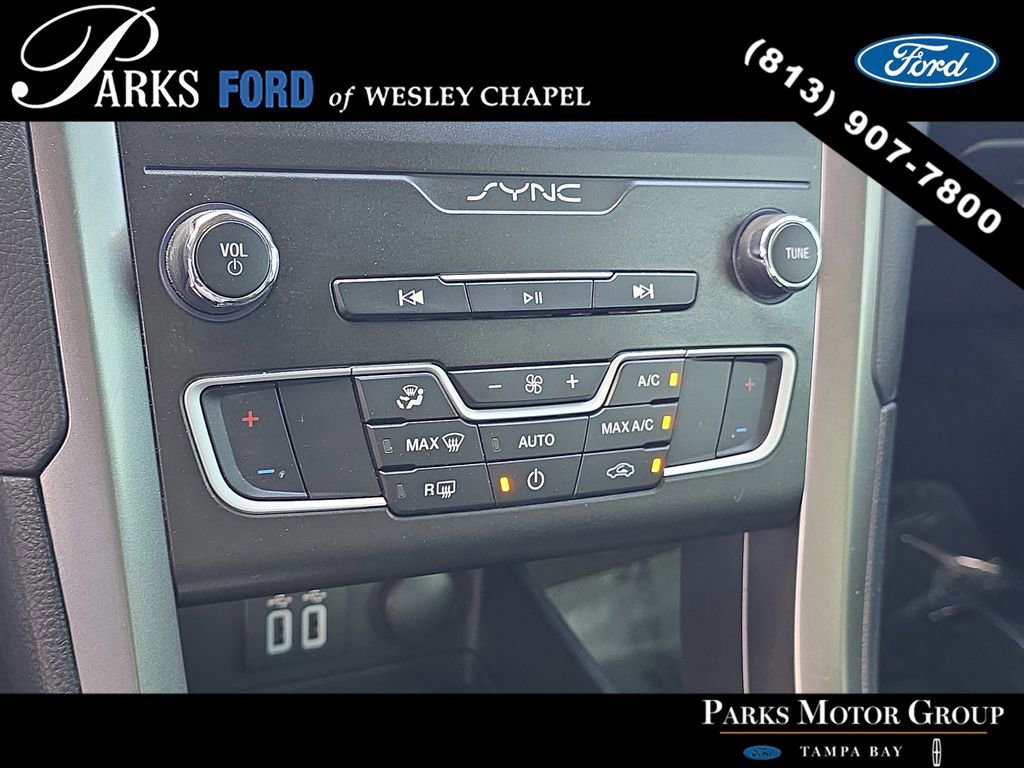 Certified 2020 Ford Fusion SE image 22