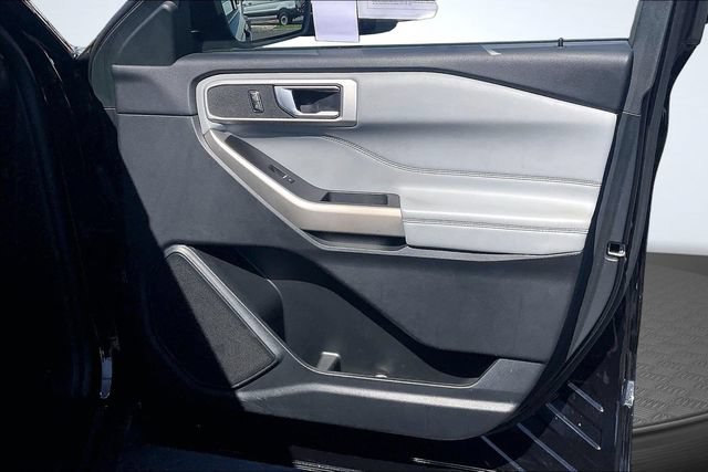 Certified 2023 Ford Explorer XLT w/ Equipment Group 202A RWD image 22