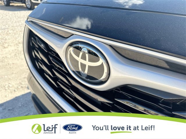 Used 2022 Toyota Highlander XLE image 35