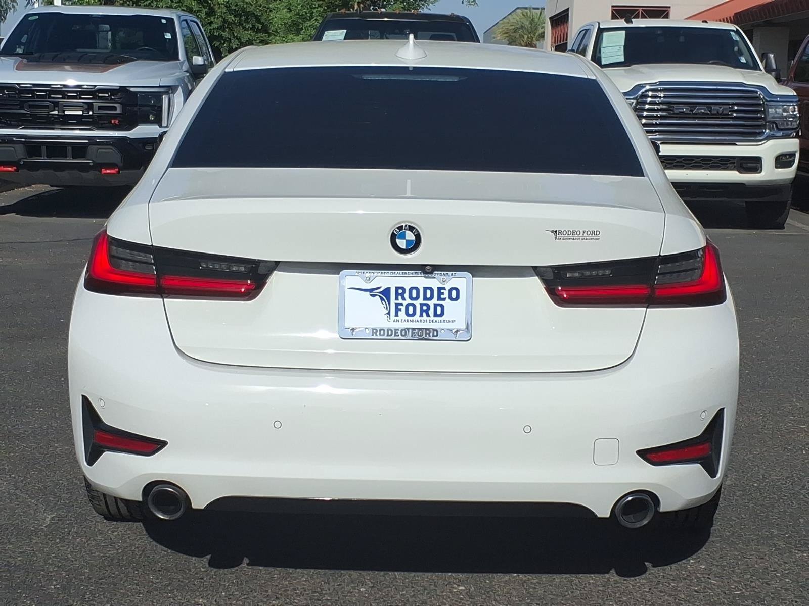 Used 2019 BMW 330i Sedan w/ Driving Assistance Package RWD image 4