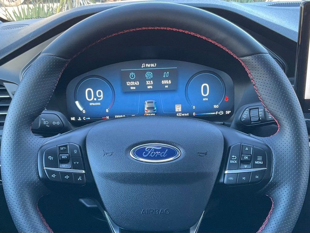 Certified 2024 Ford Escape ST-Line Elite w/ Premium Technology Package image 39