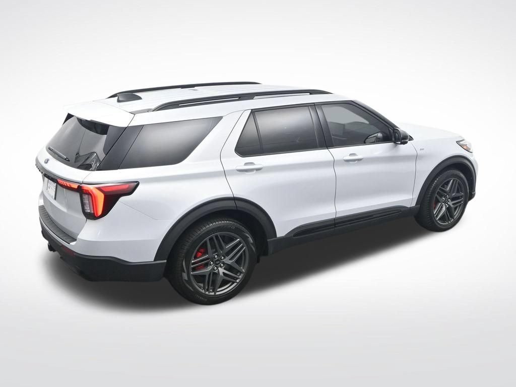 Certified 2026 Ford Explorer ST-Line w/ ST-Line Street Pack RWD image 23