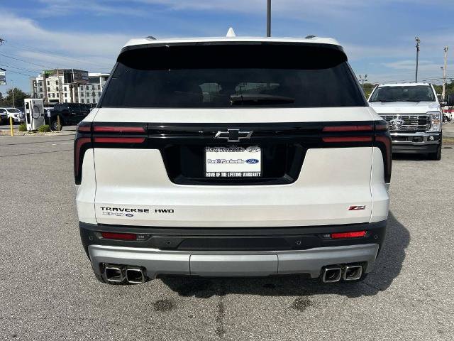 Used 2025 Chevrolet Traverse Z71 w/ Driver Confidence Package AWD/4WD image 5