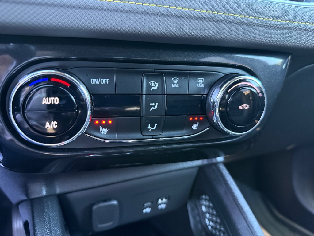 Used 2025 Chevrolet TrailBlazer ACTIV w/ Convenience Package FWD image 23