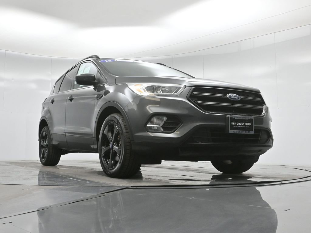 Certified 2018 Ford Escape SEL image 47