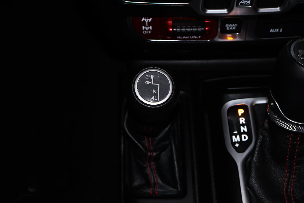 Used 2018 Jeep Wrangler Unlimited Rubicon AWD/4WD image 29