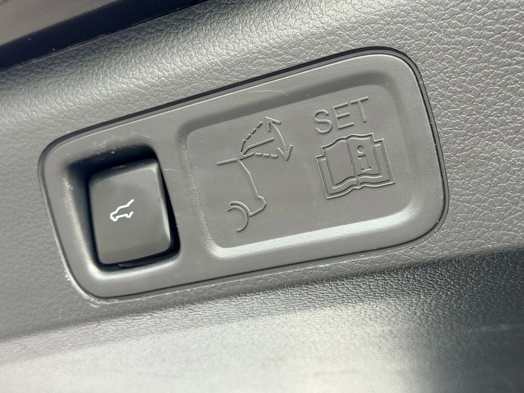 Certified 2024 Ford Expedition Max Limited RWD image 35