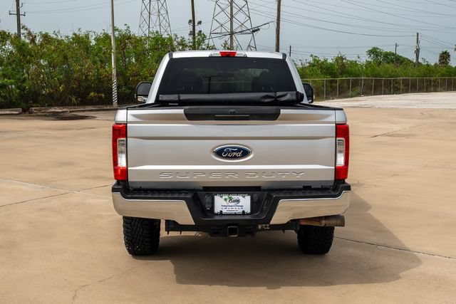 Certified 2019 Ford F250 XL w/ STX Appearance Package AWD/4WD image 4