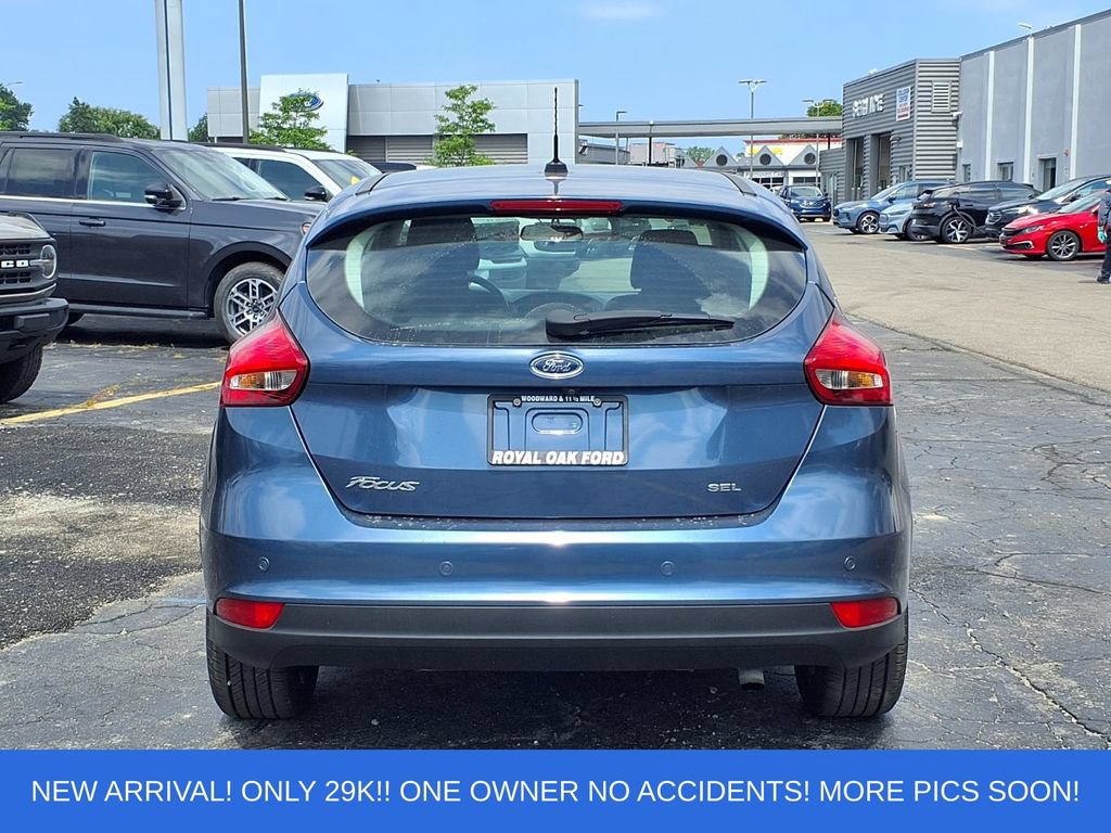 Certified 2018 Ford Focus SEL FWD image 23