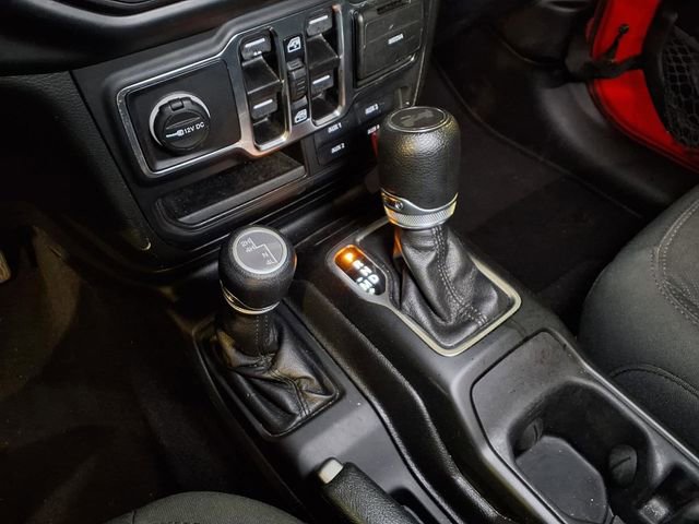Used 2023 Jeep Wrangler Unlimited Sport AWD/4WD image 9