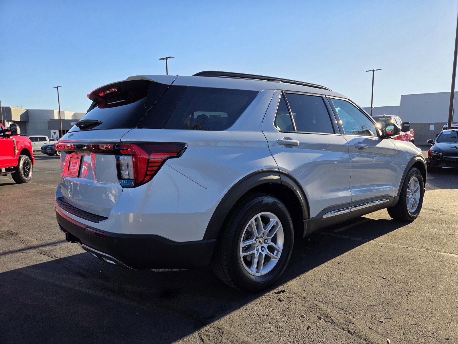 Certified 2025 Ford Explorer Active w/ Active Comfort Package image 5