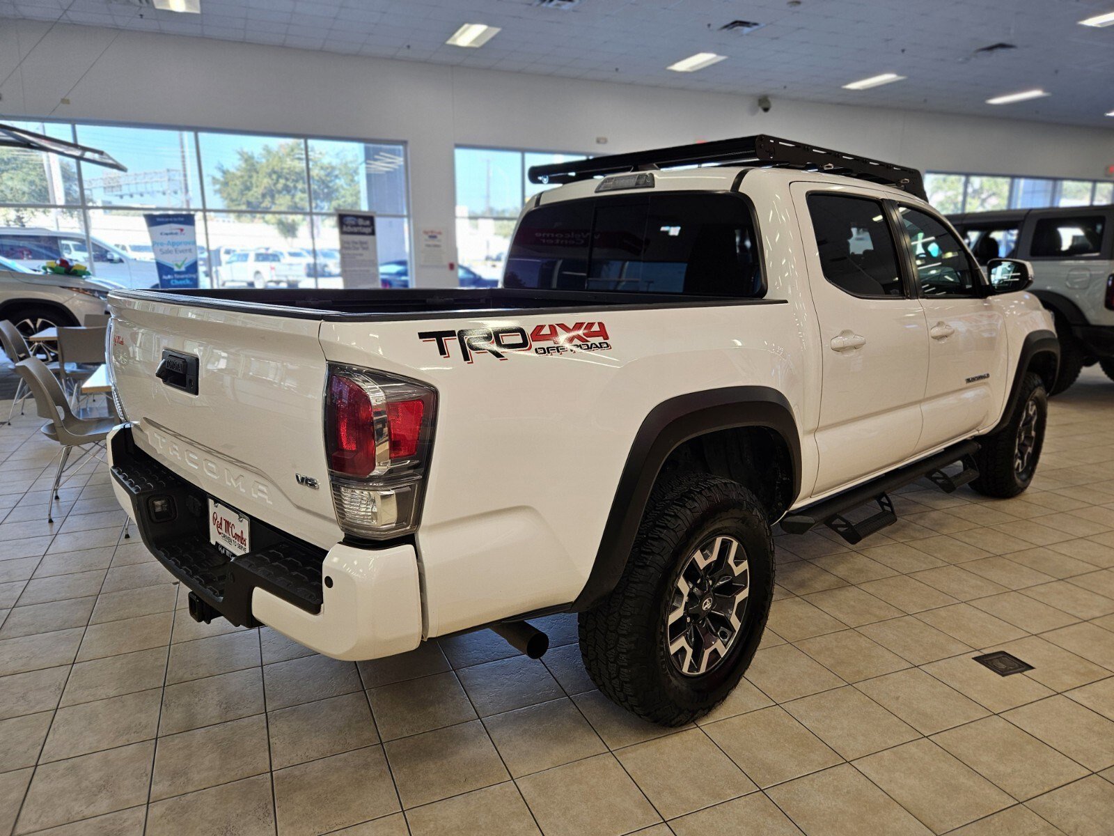 Used 2021 Toyota Tacoma TRD Off-Road w/ Technology Package image 4