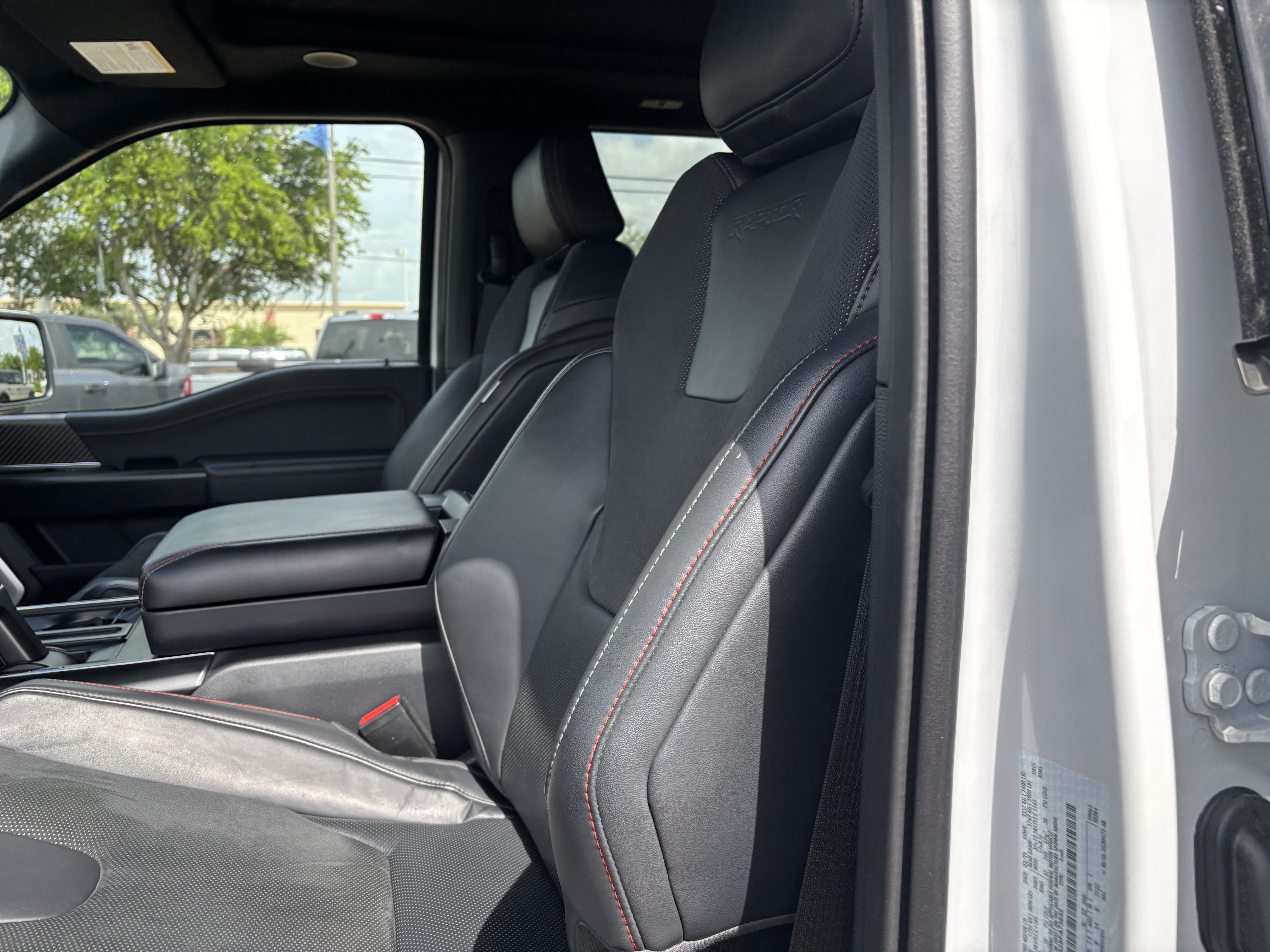 Certified 2025 Ford F150 Raptor AWD/4WD image 11
