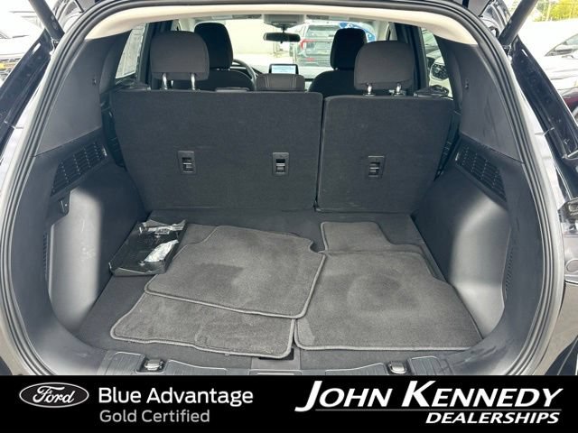 Certified 2023 Ford Escape Active AWD/4WD image 13