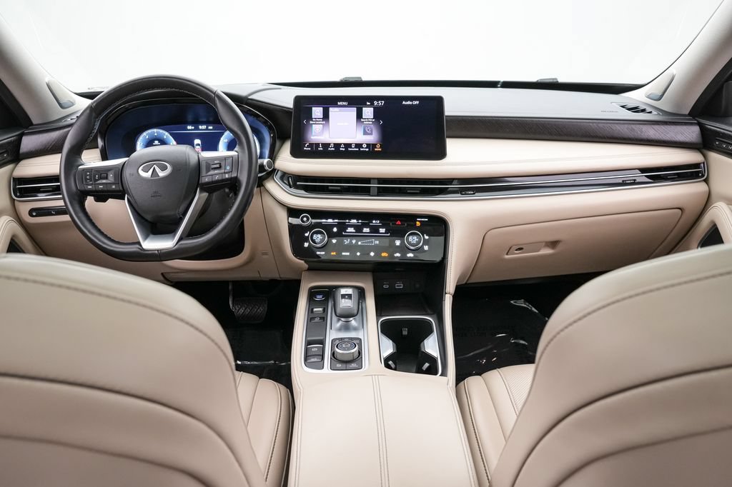 Used 2025 INFINITI QX60 Sensory w/ Vision Package AWD/4WD image 14