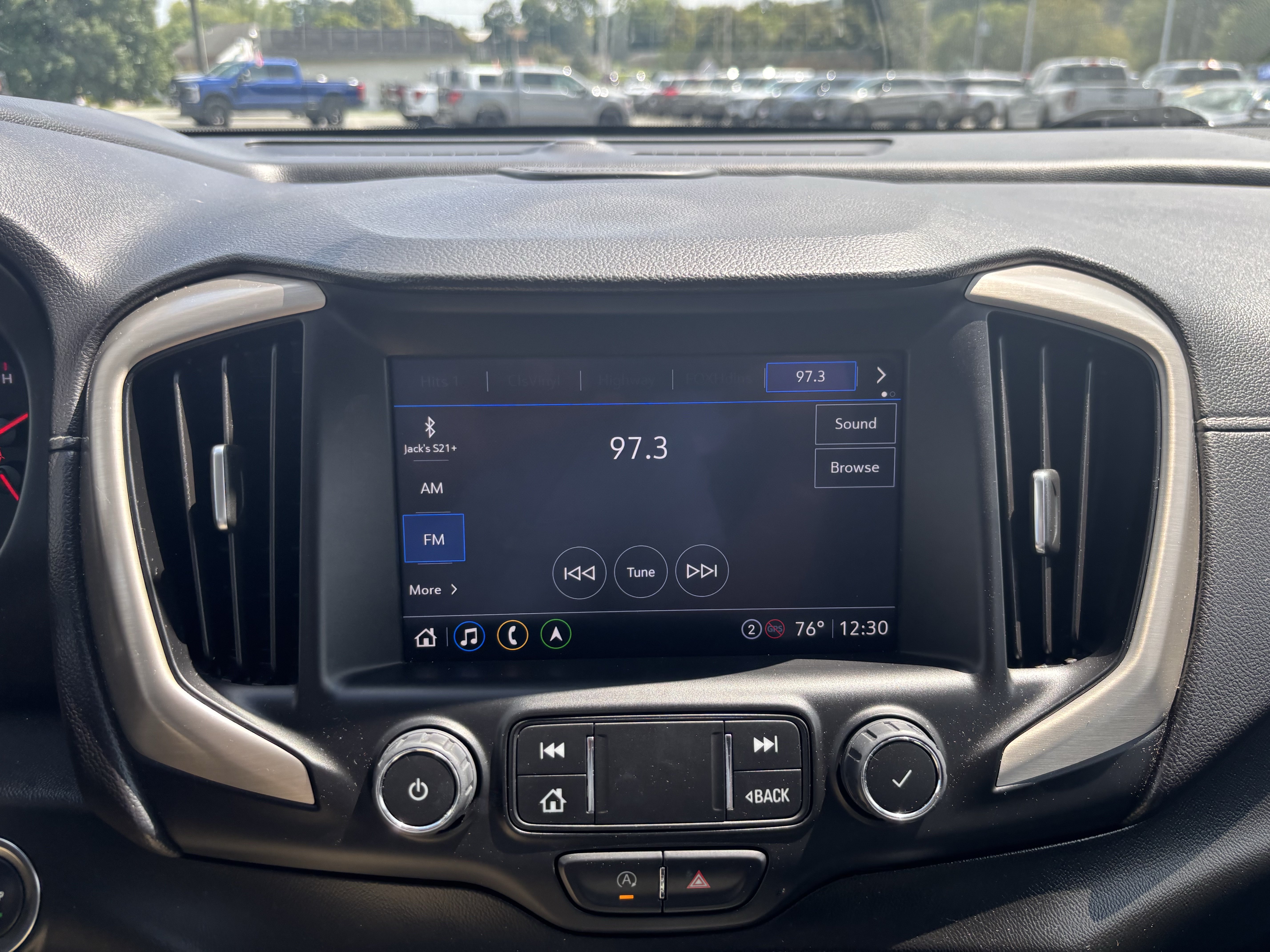 Used 2022 GMC Terrain Denali w/ LPO, 'HIT The Road' Package AWD/4WD image 28