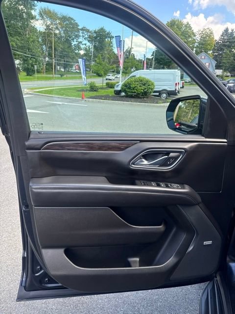 Used 2021 Chevrolet Suburban LT w/ Rear Media and Nav Package AWD/4WD image 16