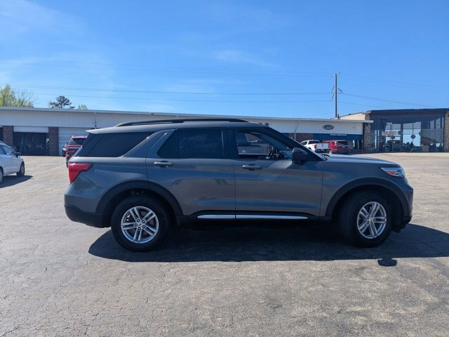 Certified 2023 Ford Explorer XLT w/ Equipment Group 202A AWD/4WD image 11