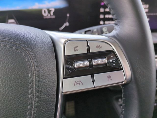 Used 2025 Kia Telluride SX w/ SX Captain's Chair Package image 27