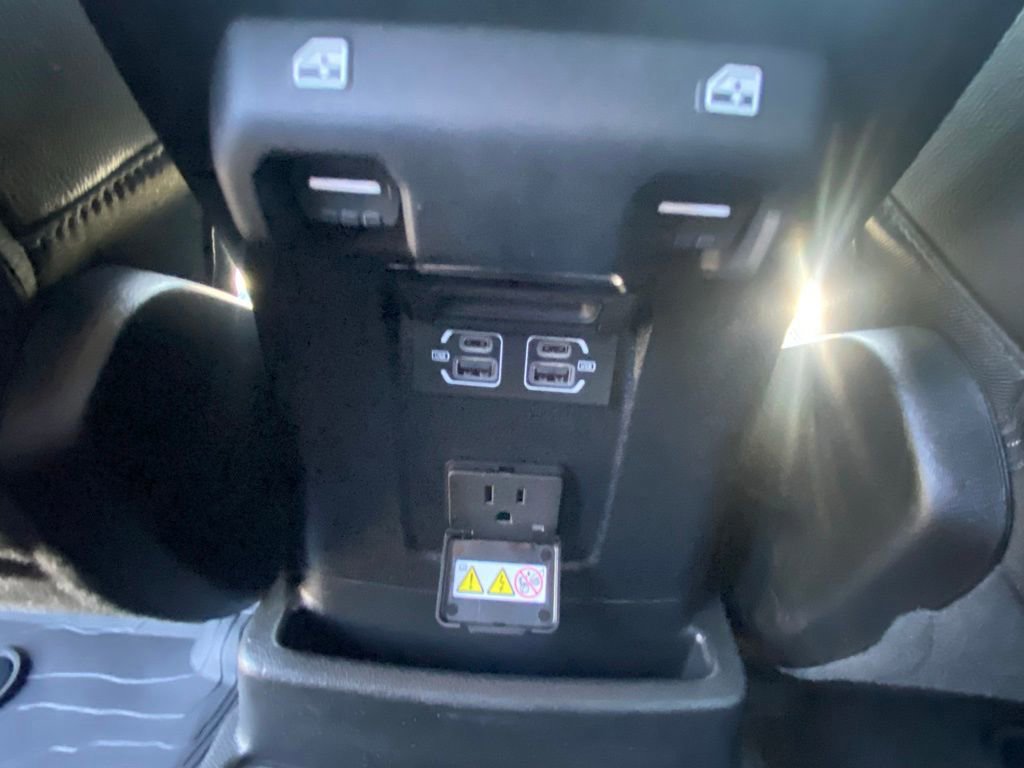 Used 2023 Jeep Wrangler Sahara AWD/4WD image 24